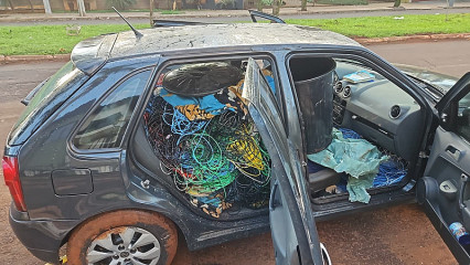 Casal é preso com 171,8 quilos de fios furtados no Jardim Tropical
