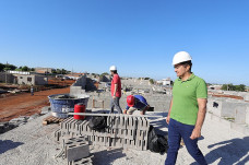 Construção das 198 casas populares avança e chega a 30% de execução