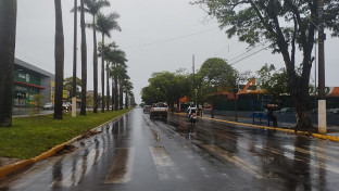 Sábado de céu nublado e muita chuva em Dourados, com máxima de 17ºC