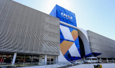 Caixa e BB liberam abono salarial para nascidos em maio e junho