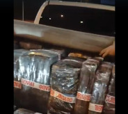 Traficante abandona Hilux carregada com maconha após perseguição em Caarapó