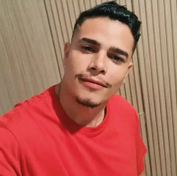 Atirador invade residência e mata filho de vereador com vários tiros