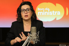 Ministra pede que população denuncie crimes e abusos contra crianças e adolescentes