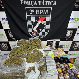 Força Tática apreende 2 quilos de skunk e prende suspeito de “disque-droga” em Dourados