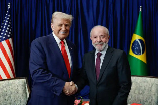 Governo dos EUA propõe nova tarifa sobre produtos brasileiros