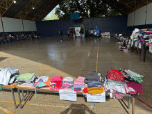 Prefeitura entrega 4 mil peças da Campanha do Agasalho para famílias de Itahum