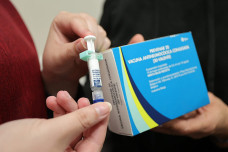 Procura pela Pneumo 20 está baixa em meio ao aumento de casos respiratórios