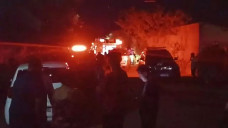 Menino de 7 anos se esconde atrás do sofá durante incêndio e morre