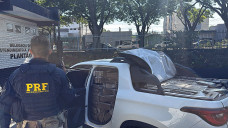 PRF intercepta Fiat Toro furtada com droga após perseguição em Dourados