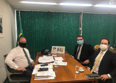 Prefeito de Dourados, Alan Guedes, esteve na manhã desta quinta com o presidente eleito da Câmara Federal, Arthur Lira