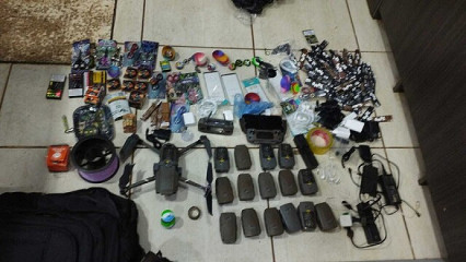 Polícia intercepta drone e apreende mochila “recheada” de equipamentos na PED