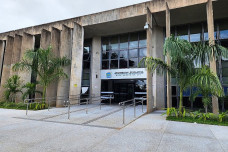 Projeto obriga empresas a enviar boletos com 10 dias de antecedência e multa de R$ 5,5 mil