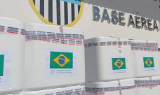 Brasil envia 690 mil doses de vacinas em ajuda à Venezuela