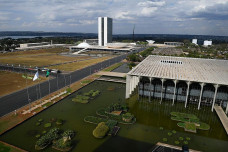 Estudo aponta para a necessidade de novas reformas para estabilizar a dívida pública