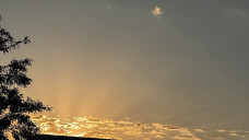 Dia de sol com algumas nuvens, tempo firme e calor de 33ºC em Dourados