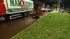 Motociclista de 19 anos morre após bater na traseira de caminhão em avenida de Dourados