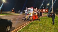 Homem perde o controle da moto, bate em placa e morre após atendimento