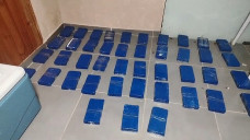 Brasileiro e paraguaios são presos com tabletes de cocaína e outras drogas em açougue