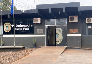 Homem é encontrado morto com ferimento na cabeça após invasão de residência