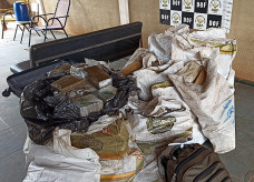 Droga apreendida na manhã desta quinta-feira na MS-157; Fotos: Sidnei Bronka/Ligado Na Notícia