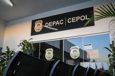 Homem foge por telhados e é baleado ao avançar com faca contra PMs