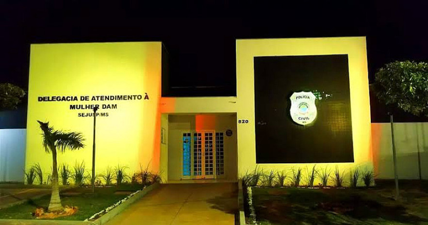 Homem é preso após esfaquear namorada na boca em Dourados