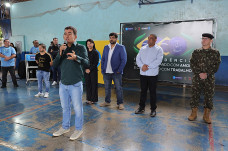 Hora Cívica tem fanfarra estudantil e Banda do Exército na Escola Loide