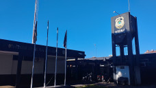 Criminoso invade comércio, arromba porta e foge com ferramentas e celular