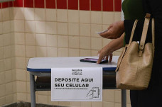 Equipamentos que comprometem o sigilo do voto não podem entrar na cabine