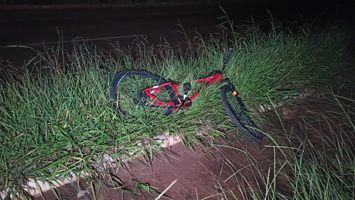 Jovem de bicicleta é atropelado por colega de trabalho e morre em Dourados