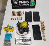 Casal é preso e adolescente apreendido suspeitos de envolvimento com o tráfico