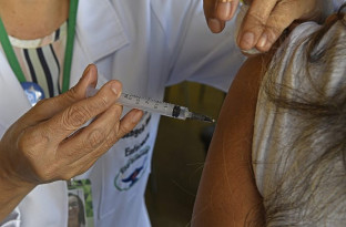 Estratégia visa ampliar vacinação contra doença que pode causar meningite em MS