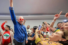 Com 100% das urnas apuradas, Lula está reeleito com mais de 64 milhões de votos
