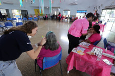 Feira de Experiências voltada à saúde das mulheres encerra Outubro Rosa