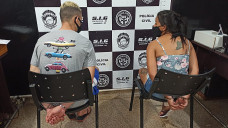 Casal preso nesta quinta pelo SIG; Fotos: Sidnei Bronka/Ligado Na Notícia