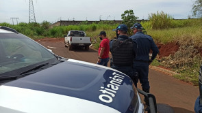 Homem é assassinado com vários tiros de pistola dentro de caminhonete em Dourados