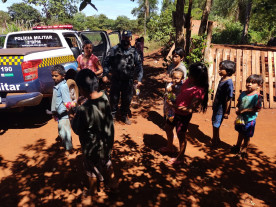 “Coelhinhos de Farda” entregam mais de 600 kits de Páscoa em Dourados