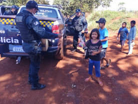 “Coelhinhos de Farda” entregam mais de 600 kits de Páscoa em Dourados
