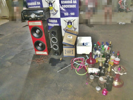 Festa clandestina com menores e regada a bebida alcoólica é fechada em Dourados