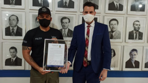 Delegado Rodolfo Daltro recebe moção na Câmara pelos trabalhos no SIG