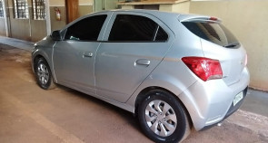 Traficantes são presos com bebidas que compraram para comemorar venda de drogas em Ivinhema