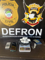 Dupla é presa com 330 gramas de cocaína no Canaã III