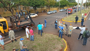 Acidente entre moto e caminhão mata jovem de 22 anos em Dourados