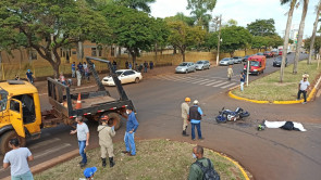 Acidente entre moto e caminhão mata jovem de 22 anos em Dourados