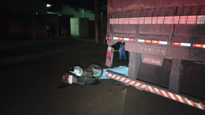 Polícia Civil identifica motociclista que morreu após bater em carreta parada em Dourados