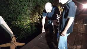 Carro cai em córrego próximo de Vila Vargas e mata uma pessoa e deixa 4 feridos