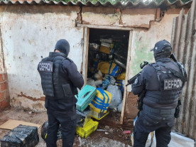 Defron apreende cerca de 7 toneladas de maconha e prende 3 traficantes na fronteira
