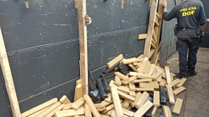 Em ‘lua de mel’, casal é preso com mais de 1 tonelada de maconha na BR-463