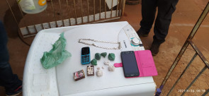 SIG prende 3 pessoas acusadas de tráfico de drogas e receptação