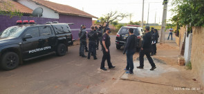SIG prende 3 pessoas acusadas de tráfico de drogas e receptação